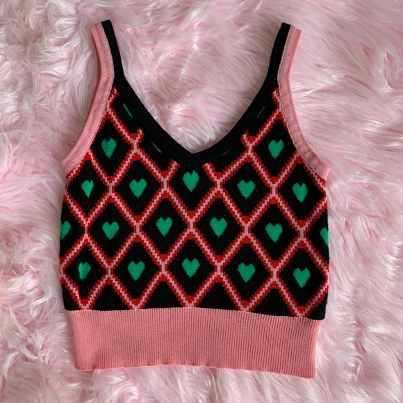 **MUST GO** Very Cropped Argyle Heart Tank - Picture 1 of 2